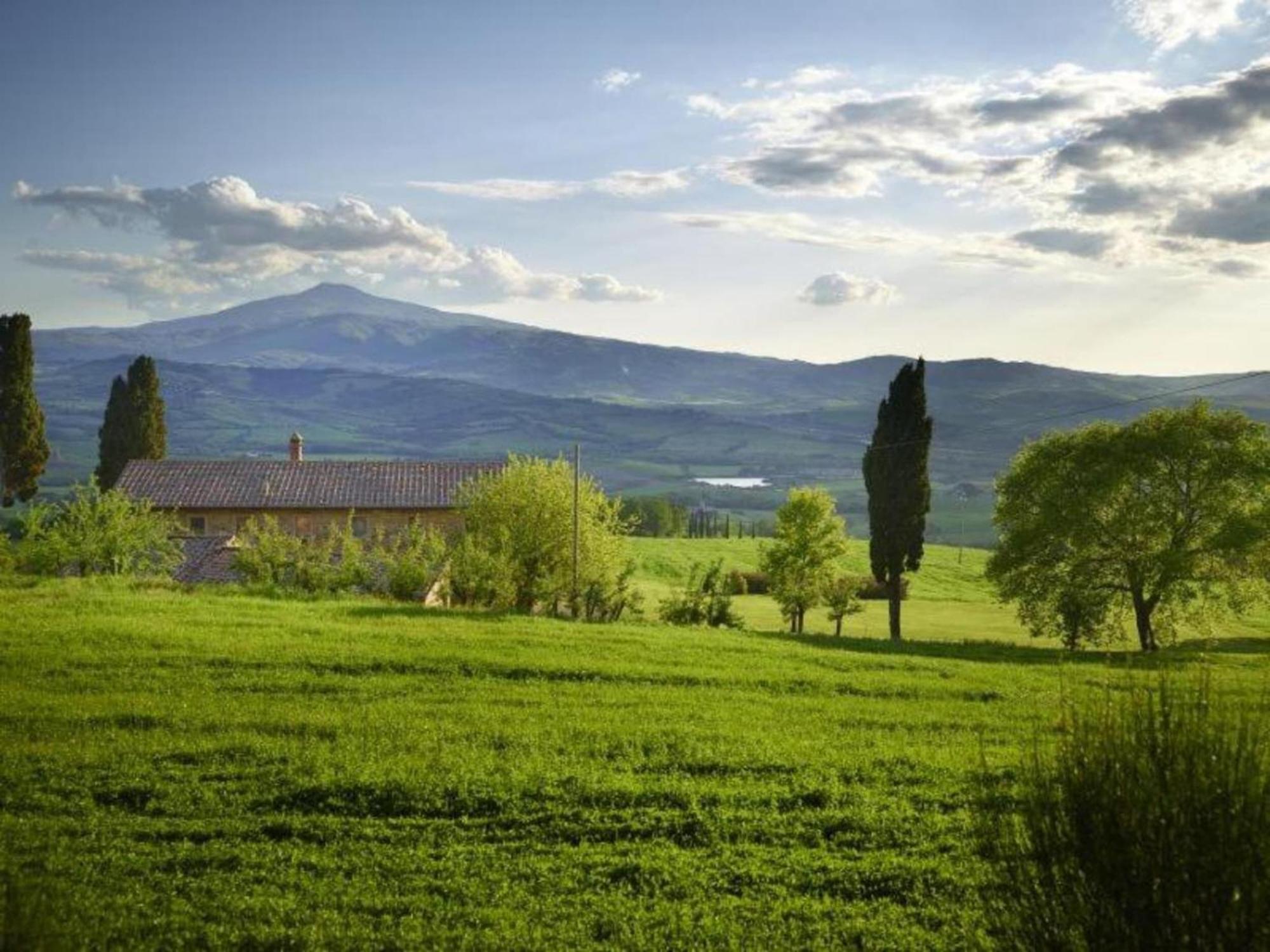 Modern Farmhouse In Pienza With Pool ภายนอก รูปภาพ